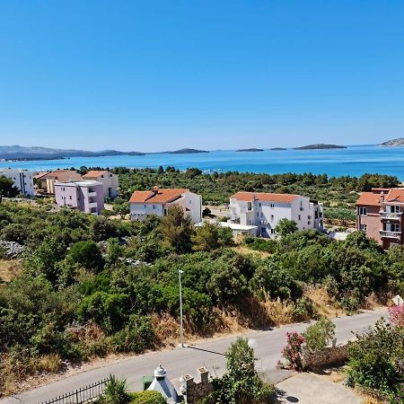 Apartment Luka With Balcony, Sea View And Free Parking Šibenik Exteriér fotografie