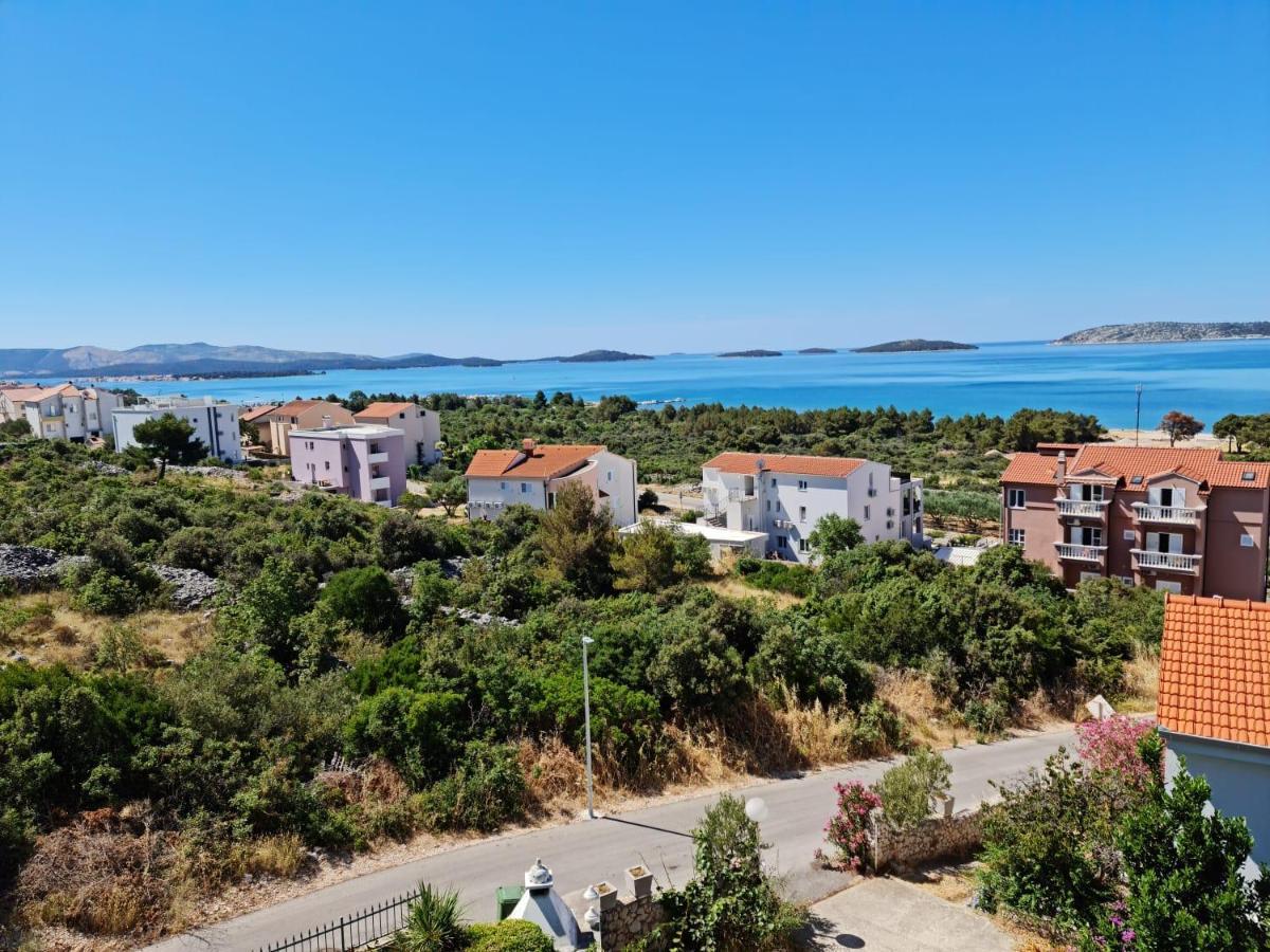 Apartment Luka With Balcony, Sea View And Free Parking Šibenik Exteriér fotografie