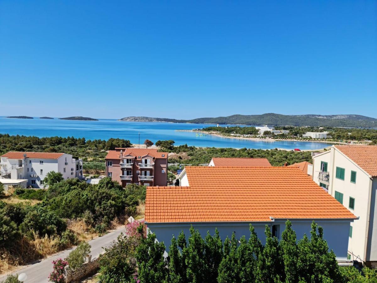 Apartment Luka With Balcony, Sea View And Free Parking Šibenik Exteriér fotografie