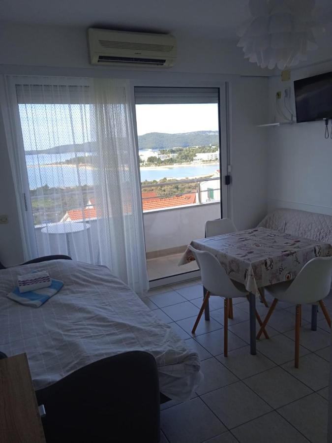 Apartment Luka With Balcony, Sea View And Free Parking Šibenik Exteriér fotografie