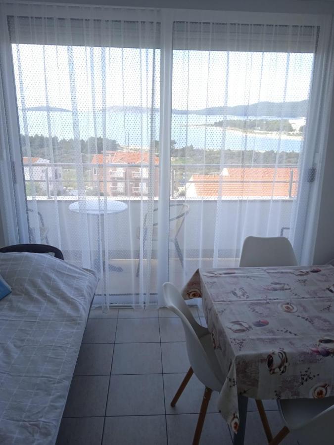 Apartment Luka With Balcony, Sea View And Free Parking Šibenik Exteriér fotografie
